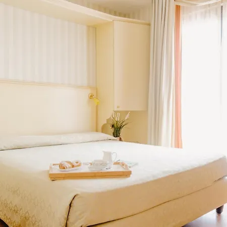 Ξενοδοχείο Liberty Roseto Degli Abruzzi